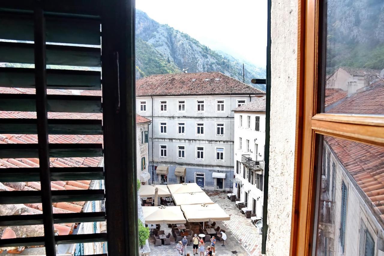 Cozy 2 Bedroom Apartment In Antique Bizanti Palace Kotor Exterior foto